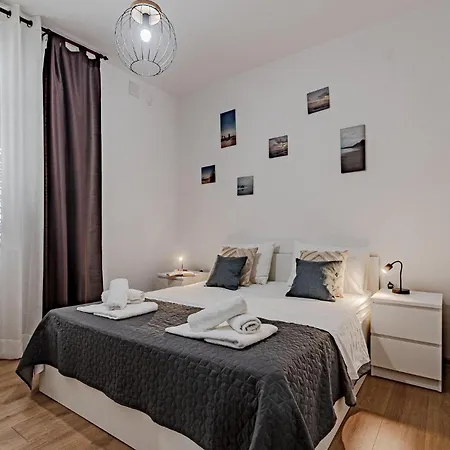 2 Bedroom In *