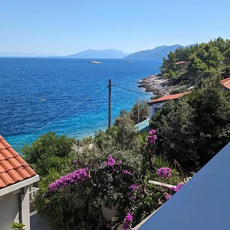 2 Bedroom In Apartment *