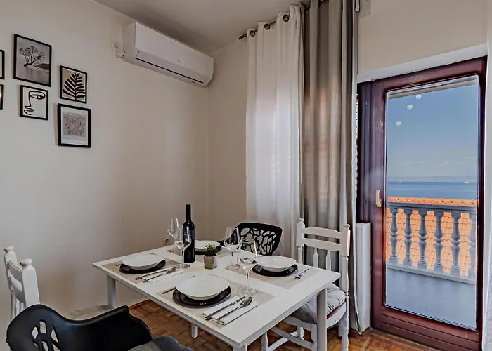 Apartment 2 Bedroom In Prigradica