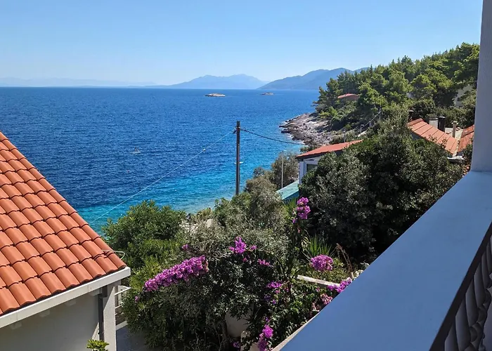 2 Bedroom In Apartment *